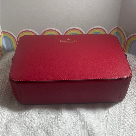 kate spade Vibrant Red Crossbody Bag NWOT - Picture 3 of 4